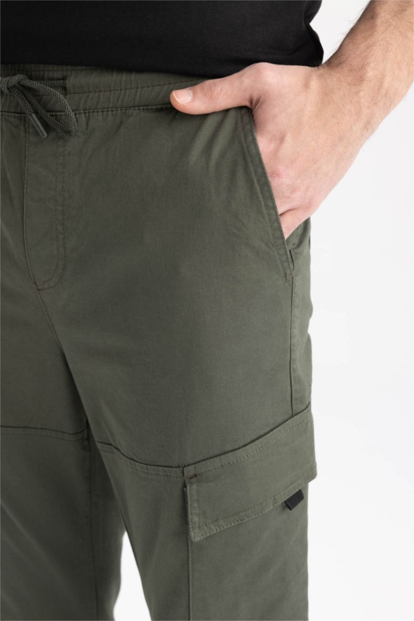 رجال كاكي بنطلون كارجو سليم فيت بجيب