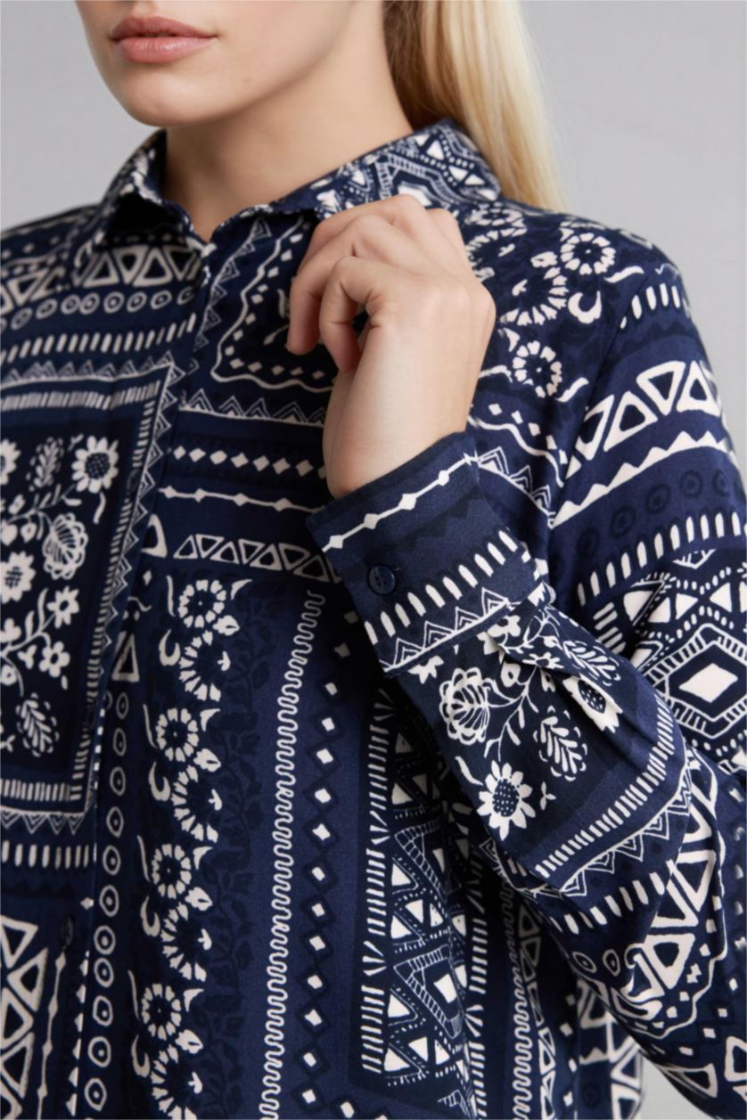 نساء كحلي تونيكة كم طويل مطبوعة قصة فضفاضة برقبة قميص