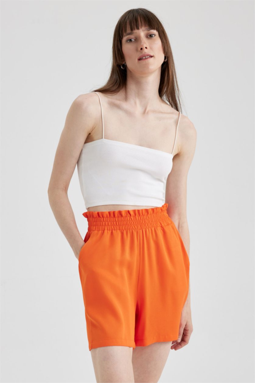 FEMME Rouge Short Paperbag Taille haute Ourlet large