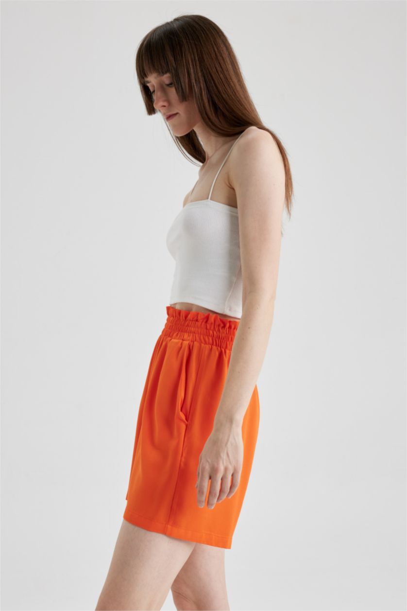 FEMME Rouge Short Paperbag Taille haute Ourlet large