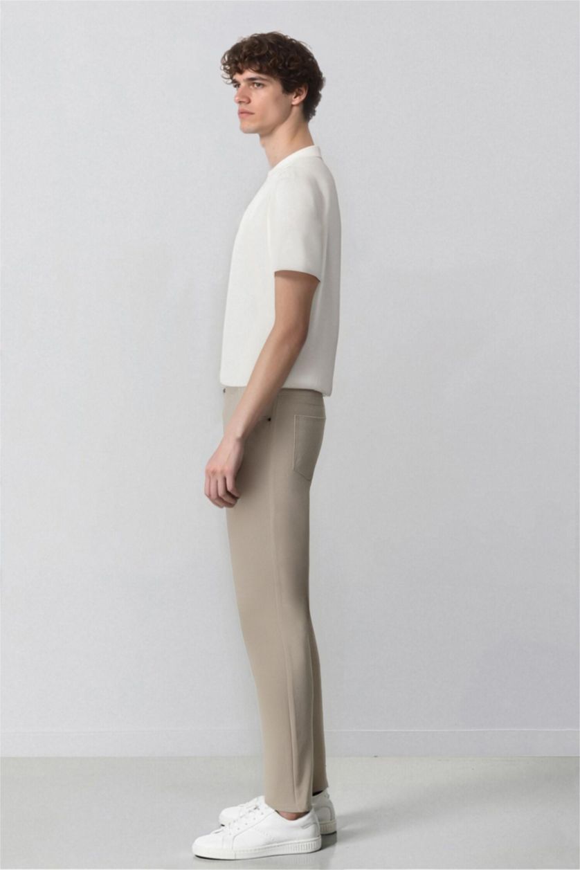 رجال اللون الرملي Slim Fit Super Skinny Hem Trousers