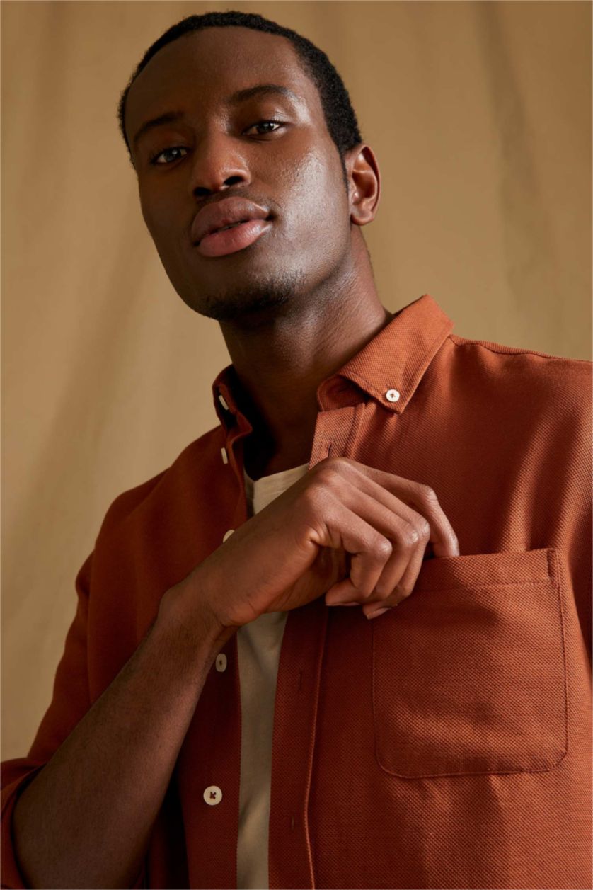 HOMME Marron Foncé Chemises à manches longues Coupe slim raccourcie
