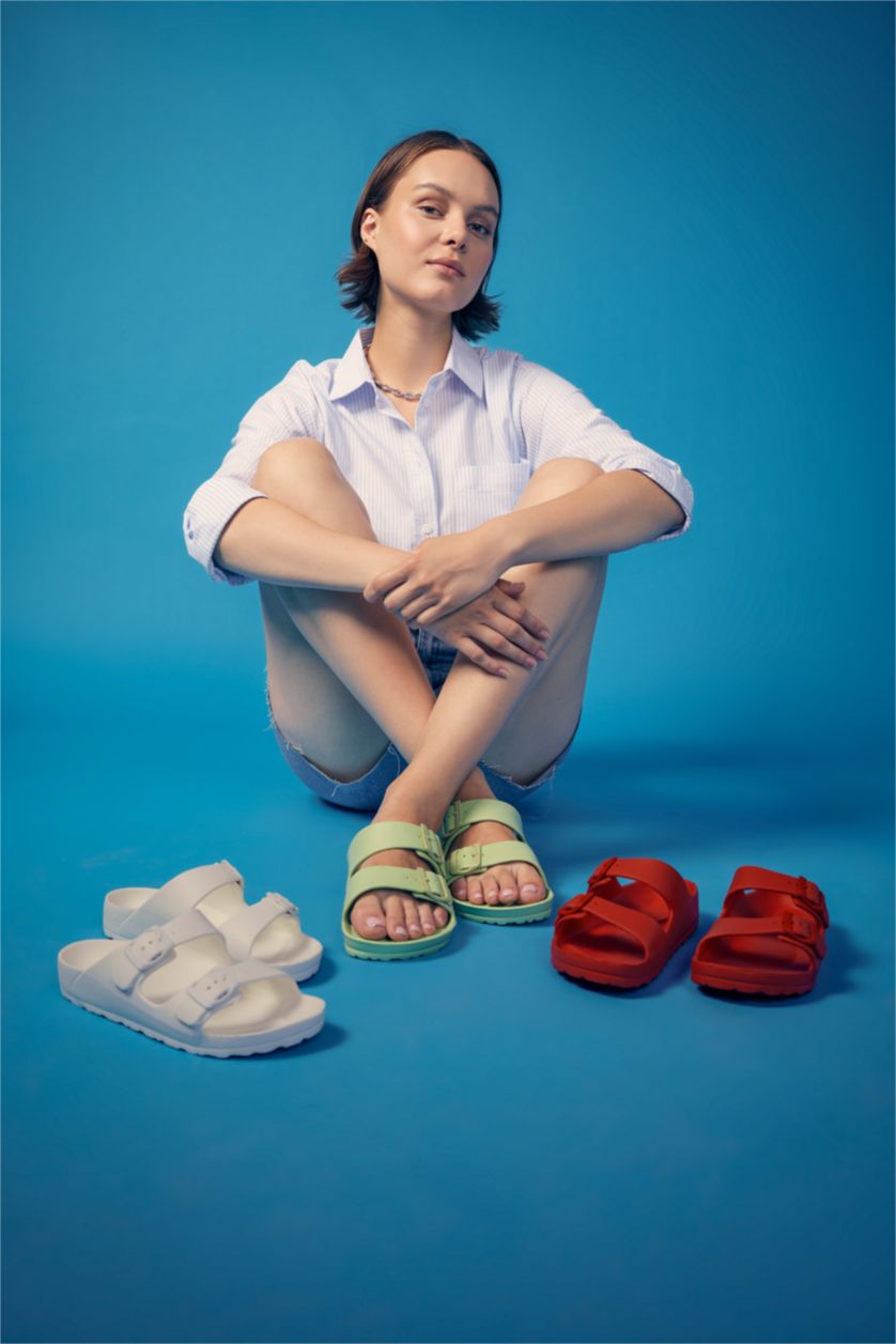 Женщины Красный Сланцы на плоской подошве из искусственной кожи для женщин