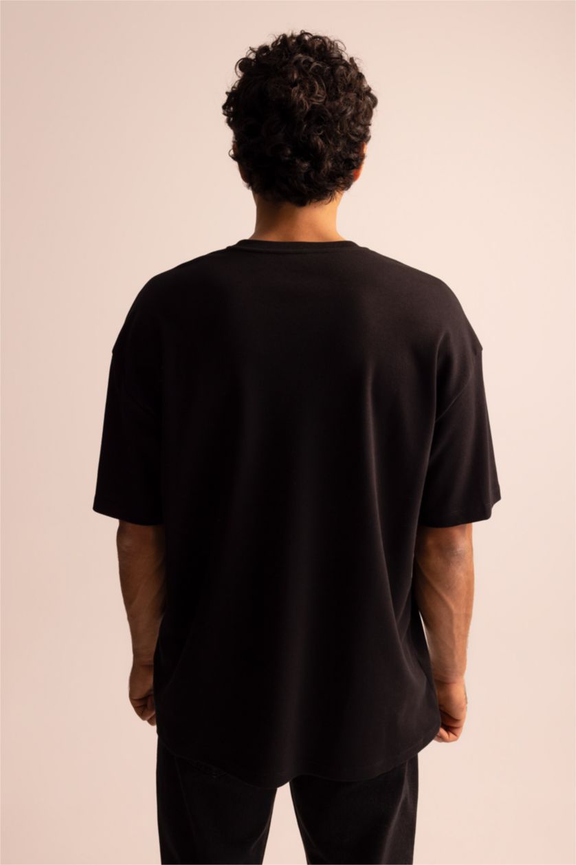 Men Black Oversize Fit Short Sleeve T-Shirt