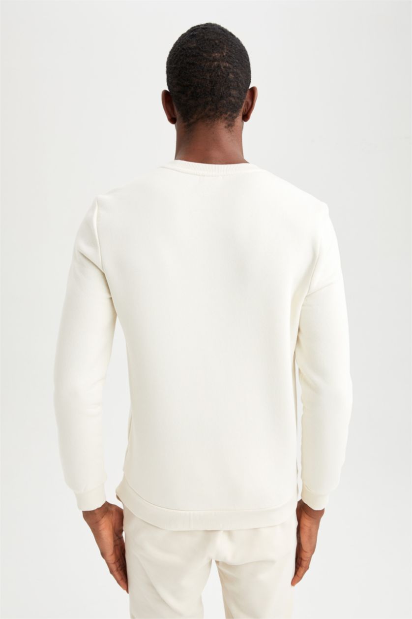 MAN Ecru Regular Fit Sweatshirt