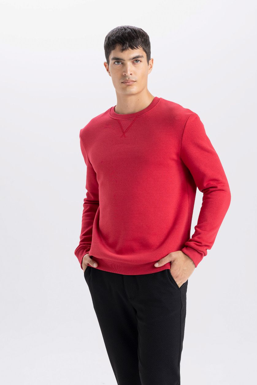MAN Red Regular Fit Crew Neck Thick Basic Sweatshirt