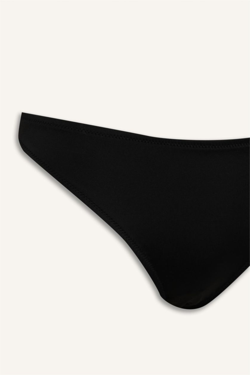 Kadın Siyah Regular Fit Bikini Altı