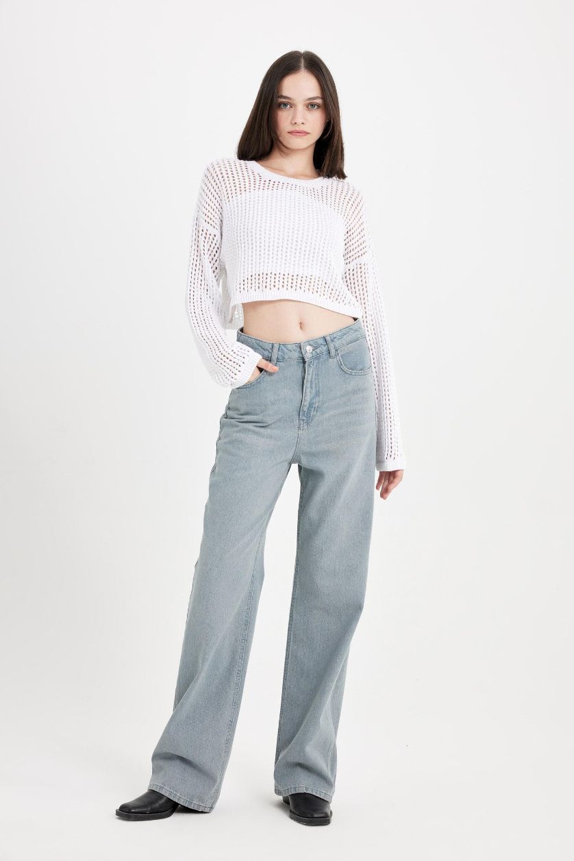 Kadın Ekru Regular Fit Bisiklet Yaka Kroşe Ajurlu Delikli Crop Triko Kazak