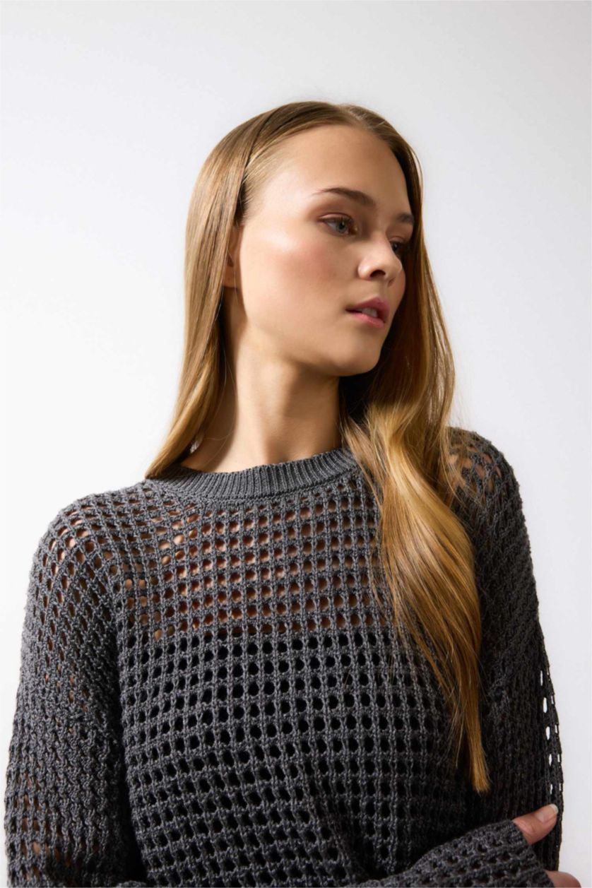 Kadın Gri Regular Fit Bisiklet Yaka Kroşe Triko Kazak