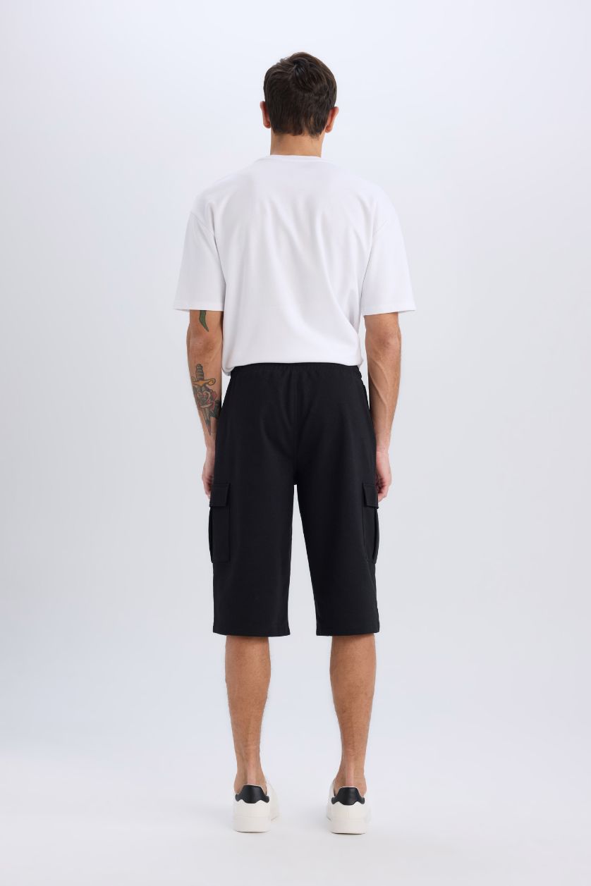 Erkek Siyah Slim Fit Dar Kesim Kargo Cepli Basic Düz Kapri Şort