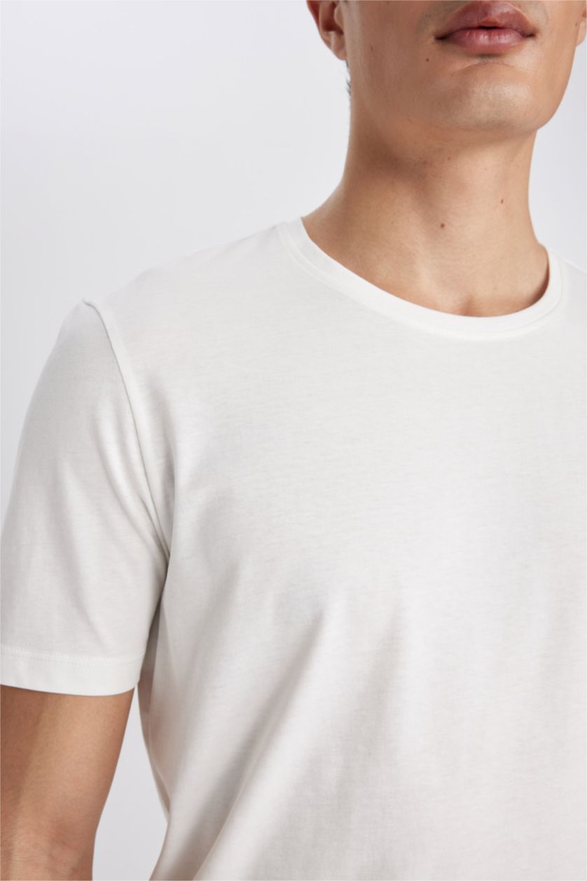 رجال بيج فاتح تيشيرت نص كم برقبة مستديرة وقصة عادية