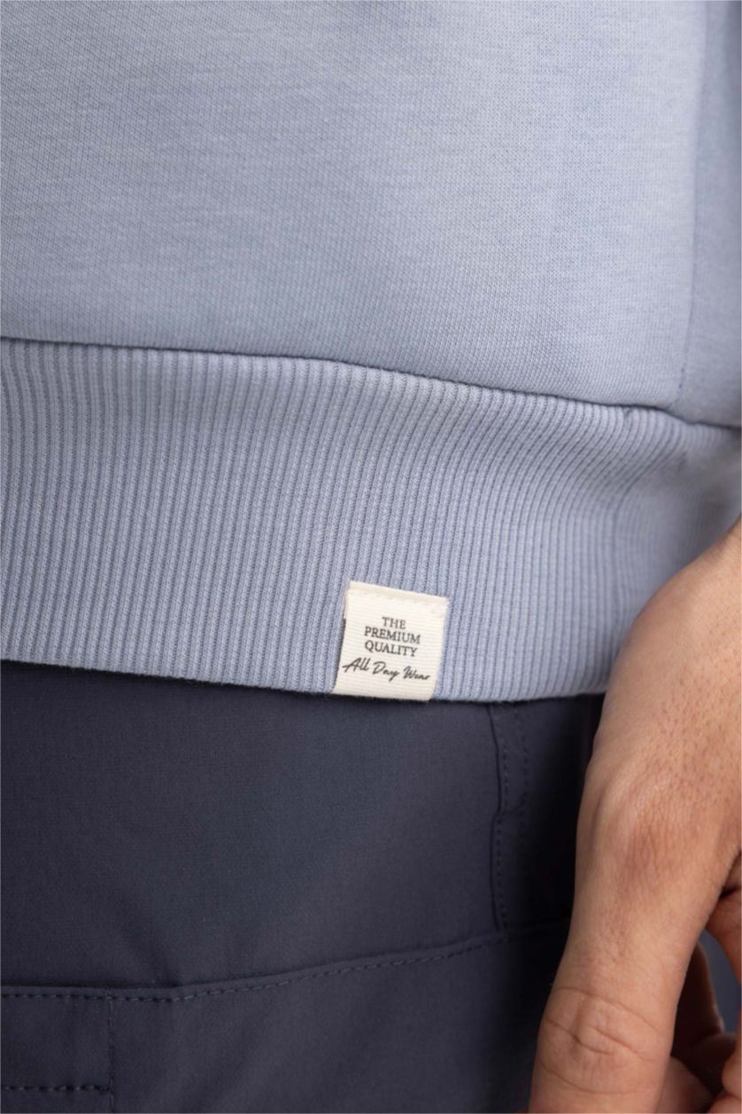 MAN Blue Oversize fit crew neck basic sweatshirt