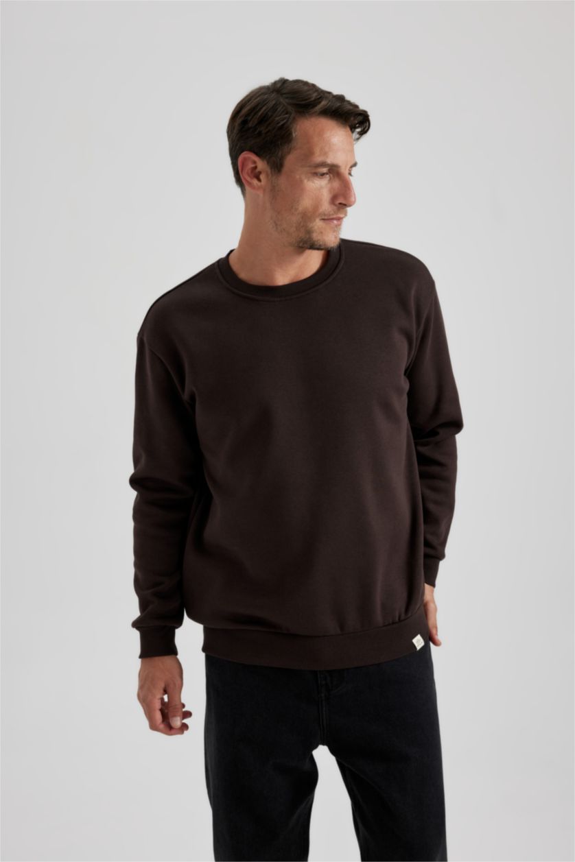 MAN Brown Oversize Fit Crew Neck Basic Sweatshirt