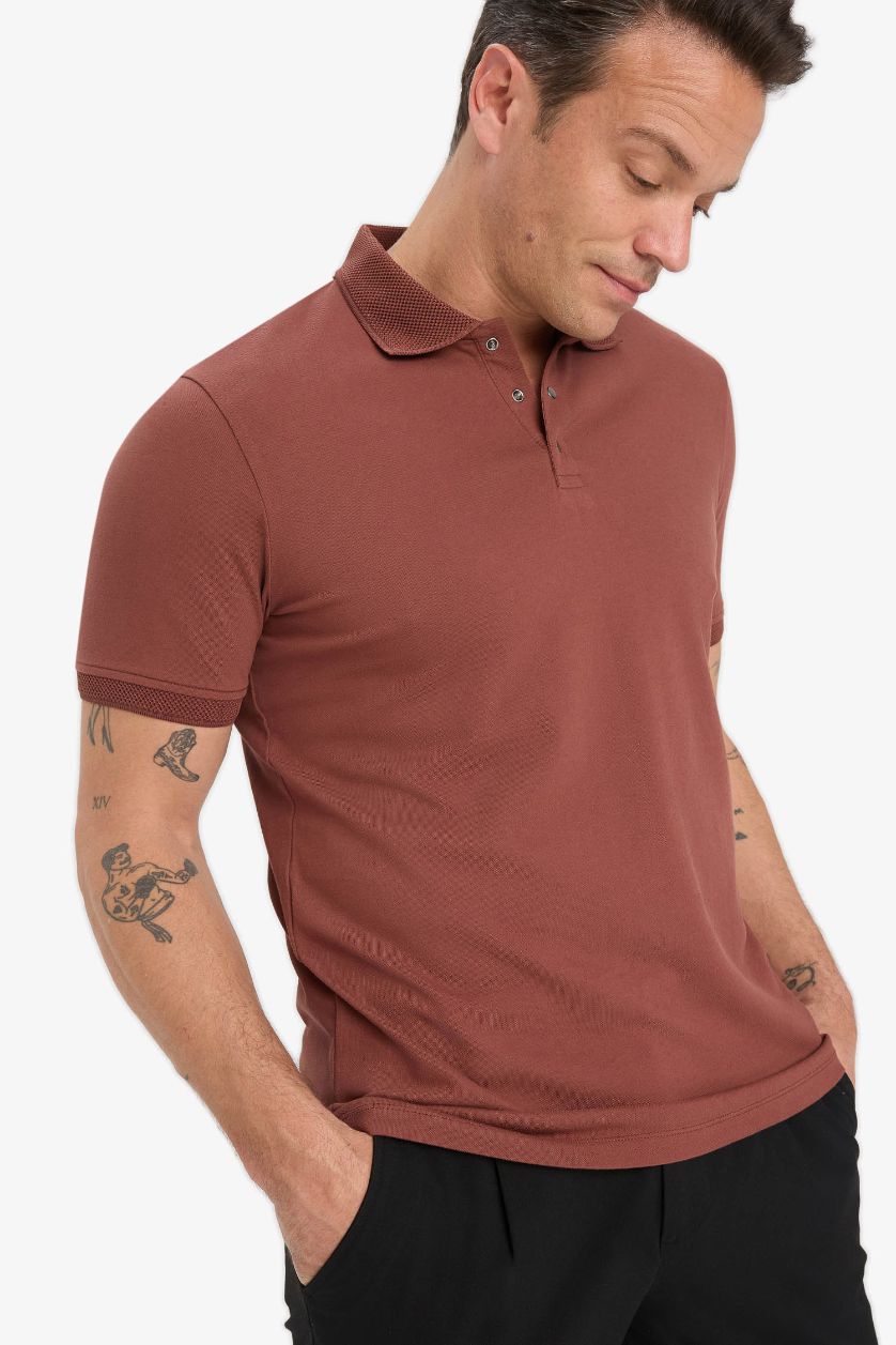 Erkek Kahve Slim Fit Dar Kesim Polo Yaka Kısa Kollu Dokulu Basic Düz Tişört