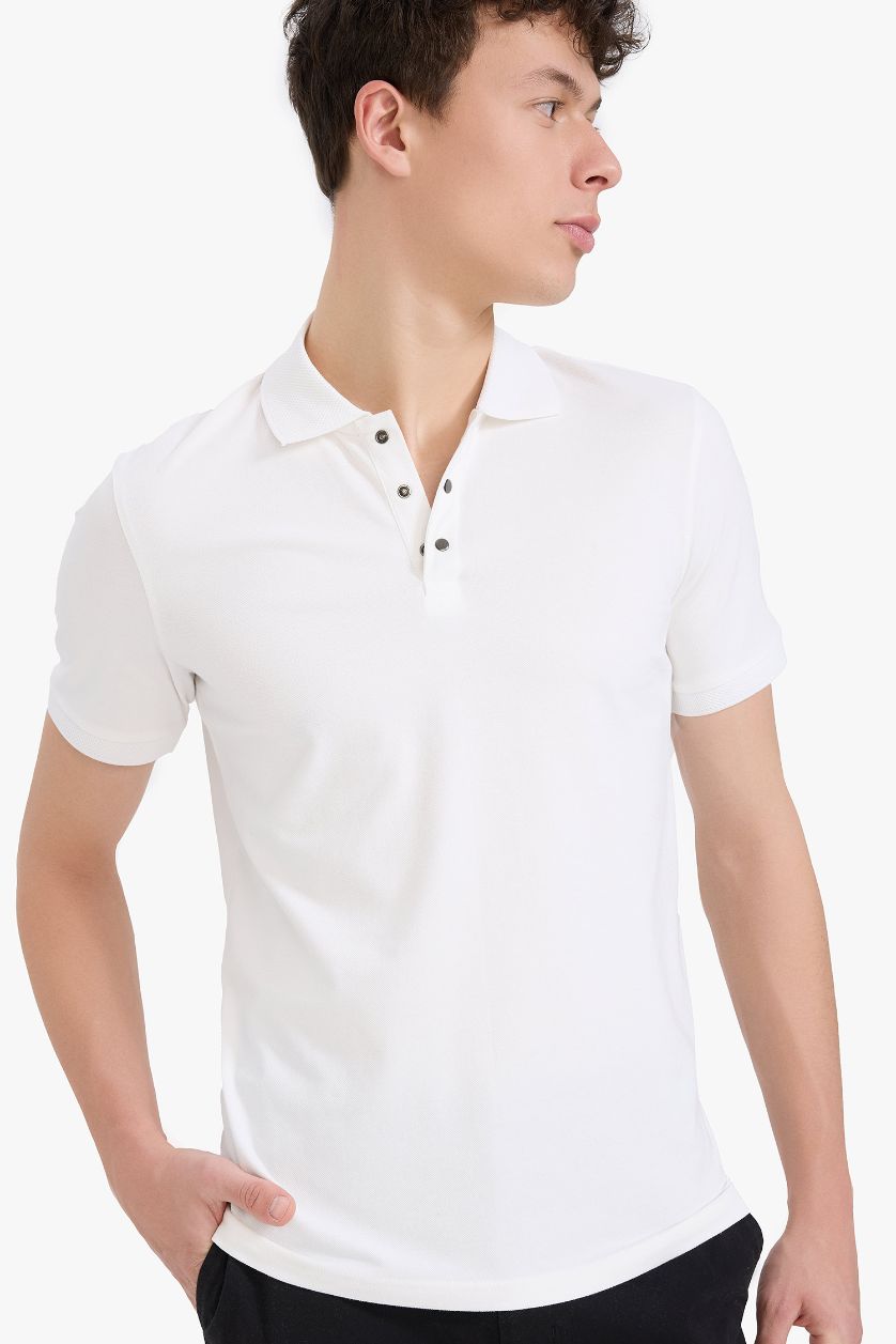 Erkek Kırık Beyaz Slim Fit Dar Kesim Polo Yaka Kısa Kollu Dokulu Basic Düz Tişört