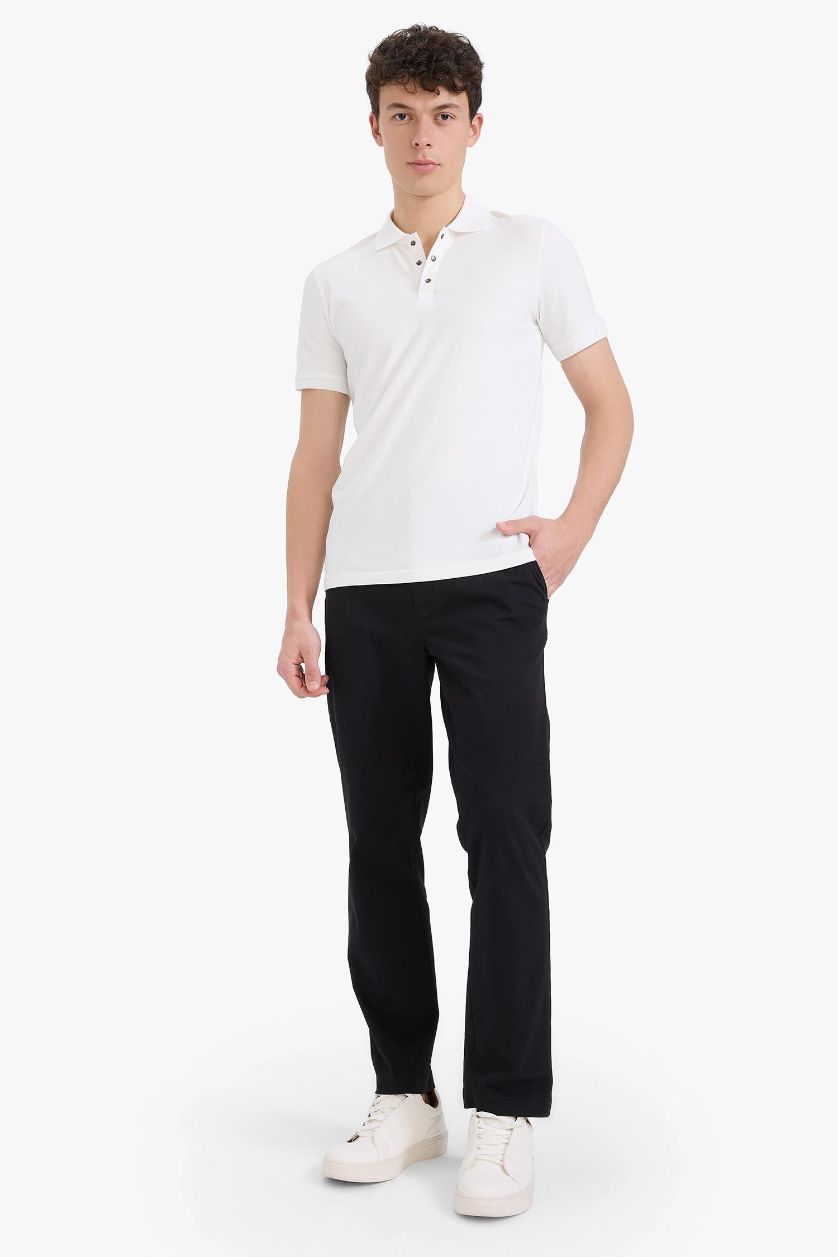 Erkek Kırık Beyaz Slim Fit Dar Kesim Polo Yaka Kısa Kollu Dokulu Basic Düz Tişört