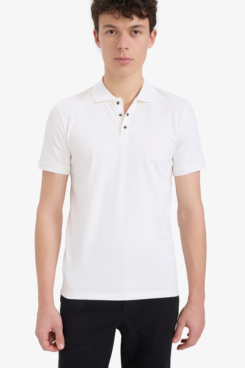 Erkek Kırık Beyaz Slim Fit Dar Kesim Polo Yaka Kısa Kollu Dokulu Basic Düz Tişört