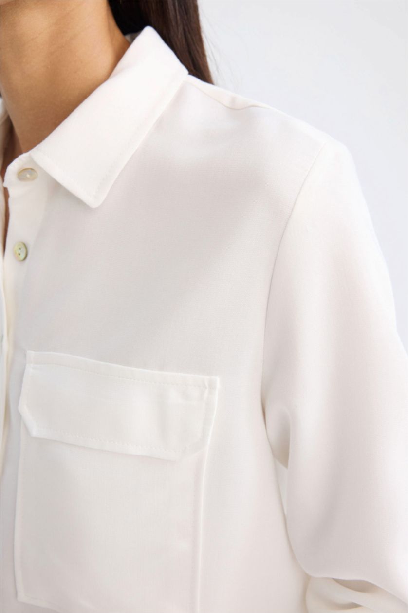 Kadın Kırık Beyaz Regular Fit Basic Düz Cepli Dokulu Uzun Kollu Beyaz Gömlek