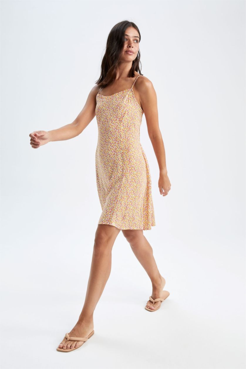 FEMME Écru Mini robe tissée à manches courtes imprimée à col en V et en A