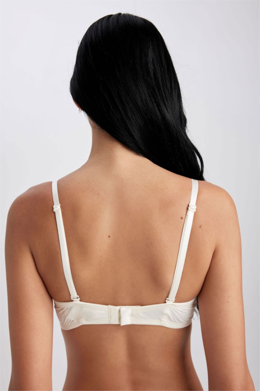 حريمي اوف وايت برا بوش أب كامل بحشو إضافي