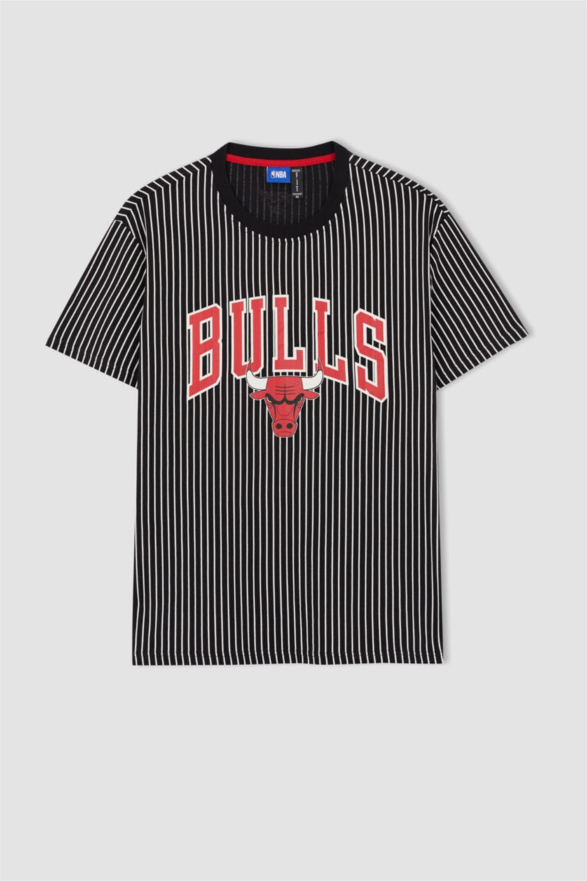HOMME Noir Defacto Fit NBA Chicago Bulls T-shirt à col rond sous licence