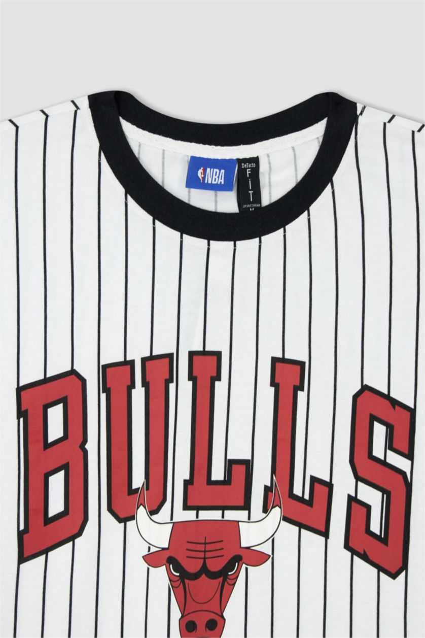 Erkek Beyaz DeFactoFit NBA Chicago Bulls Oversize Fit %100 Pamuk Tişört