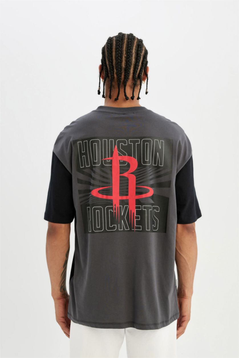MAN Black Short Sleeve T-Shirt