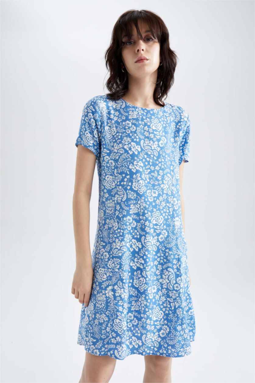 نساء أزرق فاتح فستان صيفي قصير بقصة مريحة على شكل حرف A بنمط الأزهار