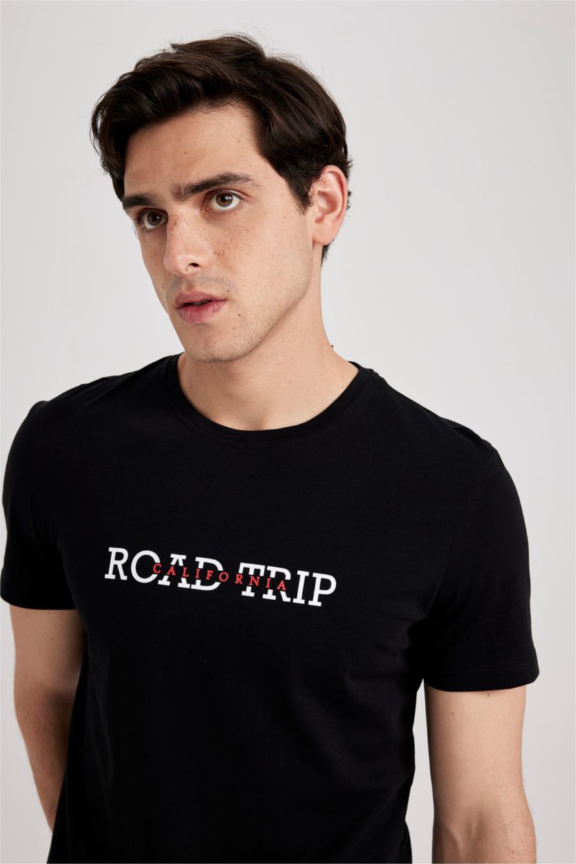 رجال أسود تي شيرت سليم فيت مطبوع بياقة مستديرة