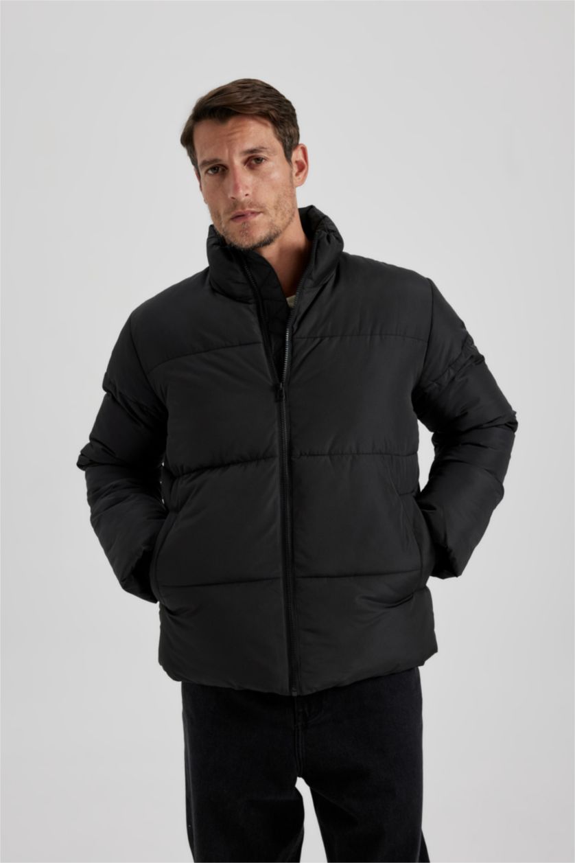 Erkek Siyah Su İtici Oversize Fit Dik Yaka Fermuarlı Cepli Mont