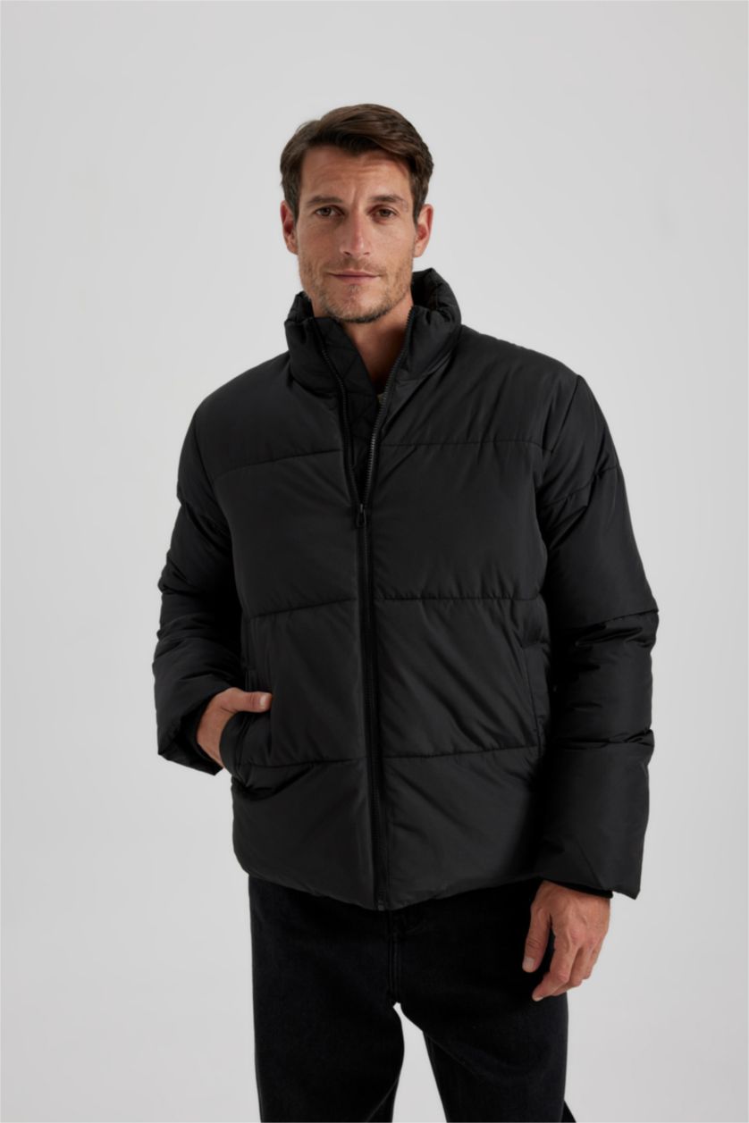 Erkek Siyah Su İtici Oversize Fit Dik Yaka Fermuarlı Cepli Mont
