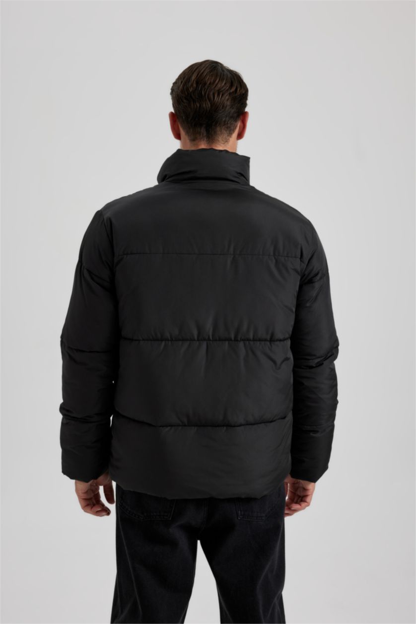 Erkek Siyah Su İtici Oversize Fit Dik Yaka Fermuarlı Cepli Mont