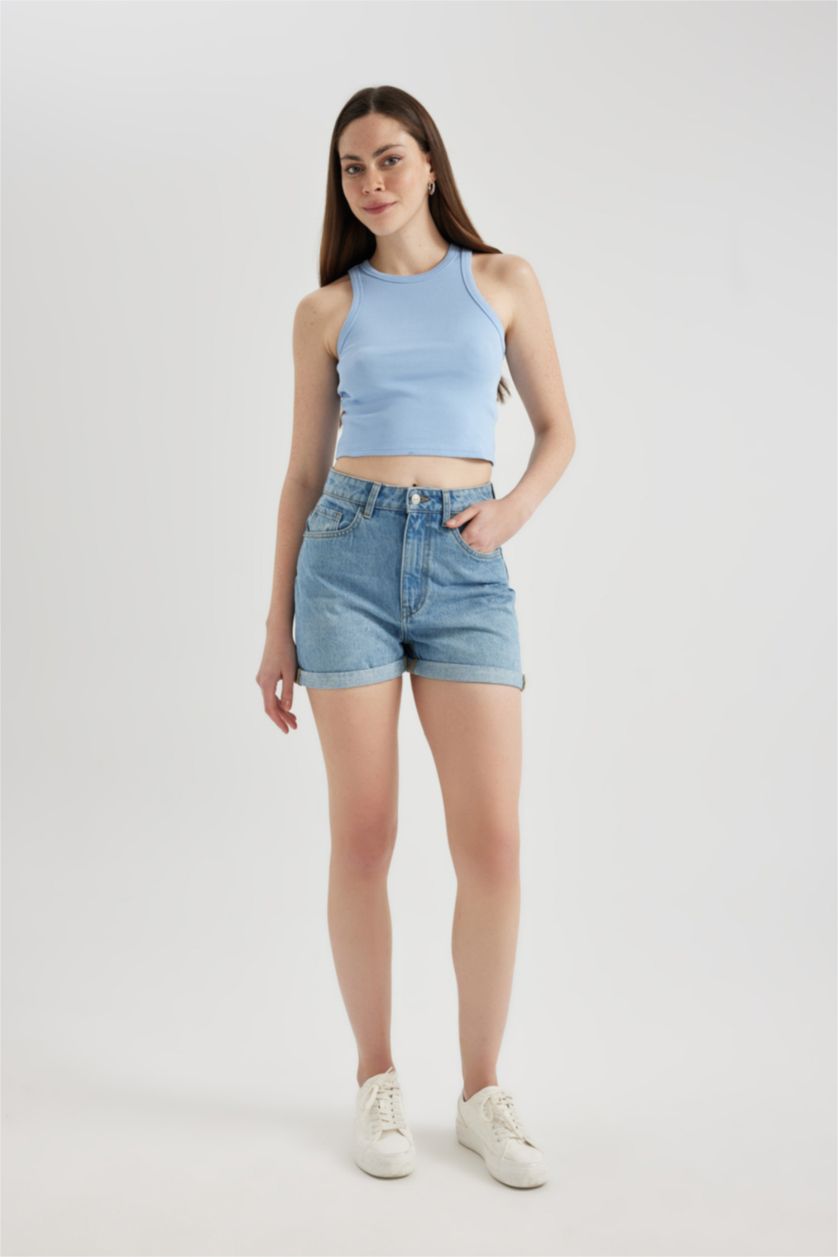 Woman Light Blue Fitted Halter Neck Ribbed Camisole Crop Top
