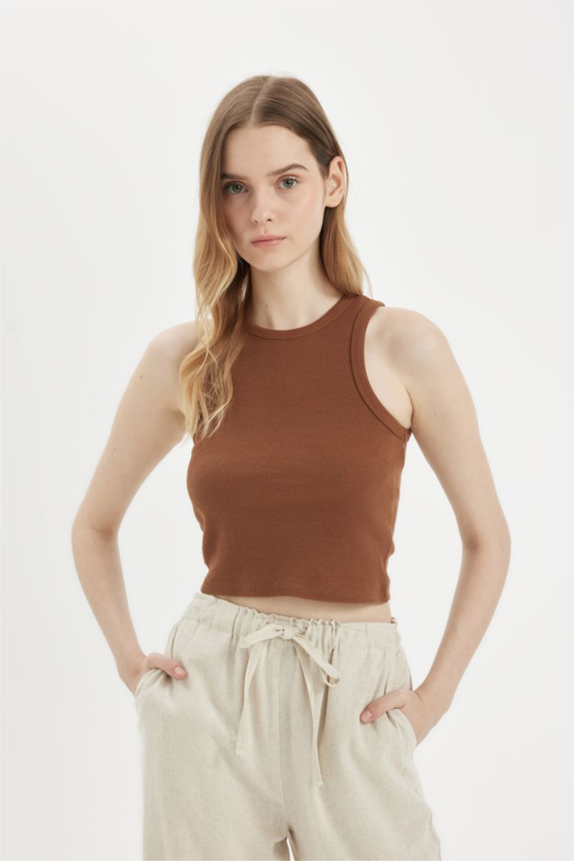 Woman Brown Fitted Halter Neck Ribbed Camisole Crop Top