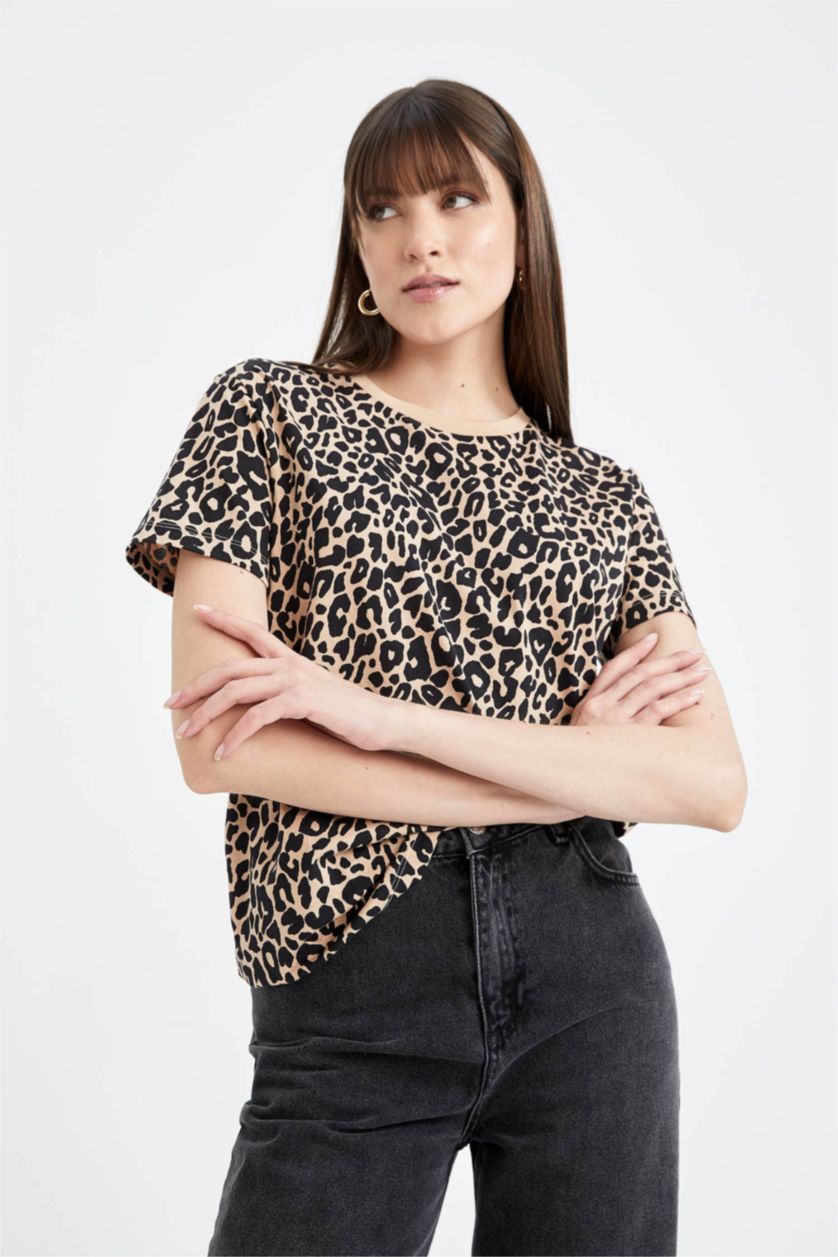 نساء اللون الحجري تيشيرت قطن قصة عادية برقبة مستديرة