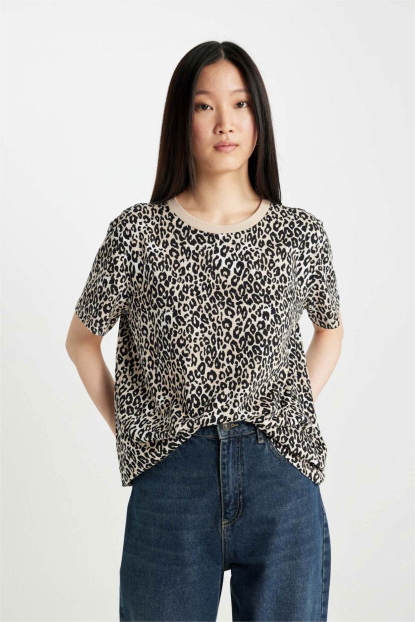 FEMME Beige T-shirt à manches courtes Coupe Longue
