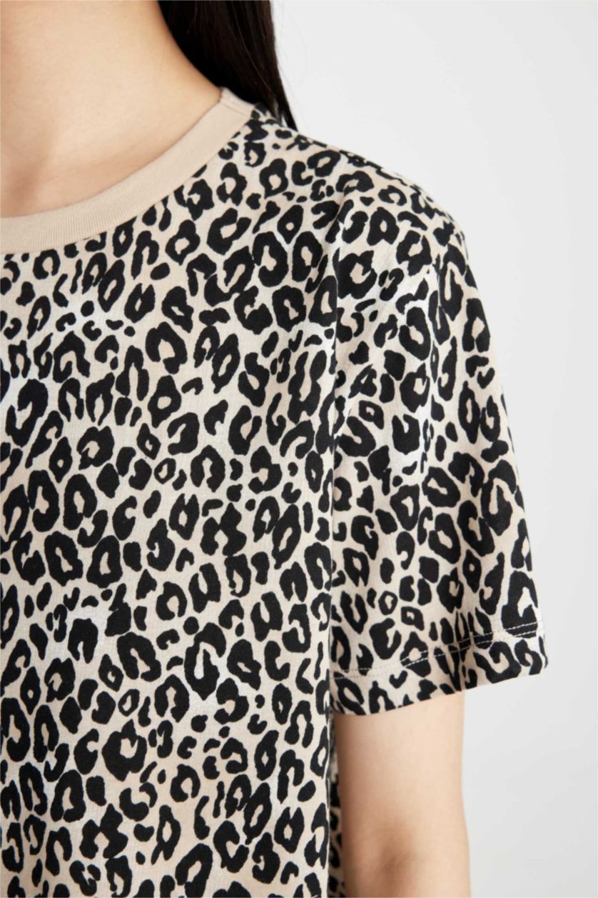 FEMME Beige T-shirt à manches courtes Coupe Longue