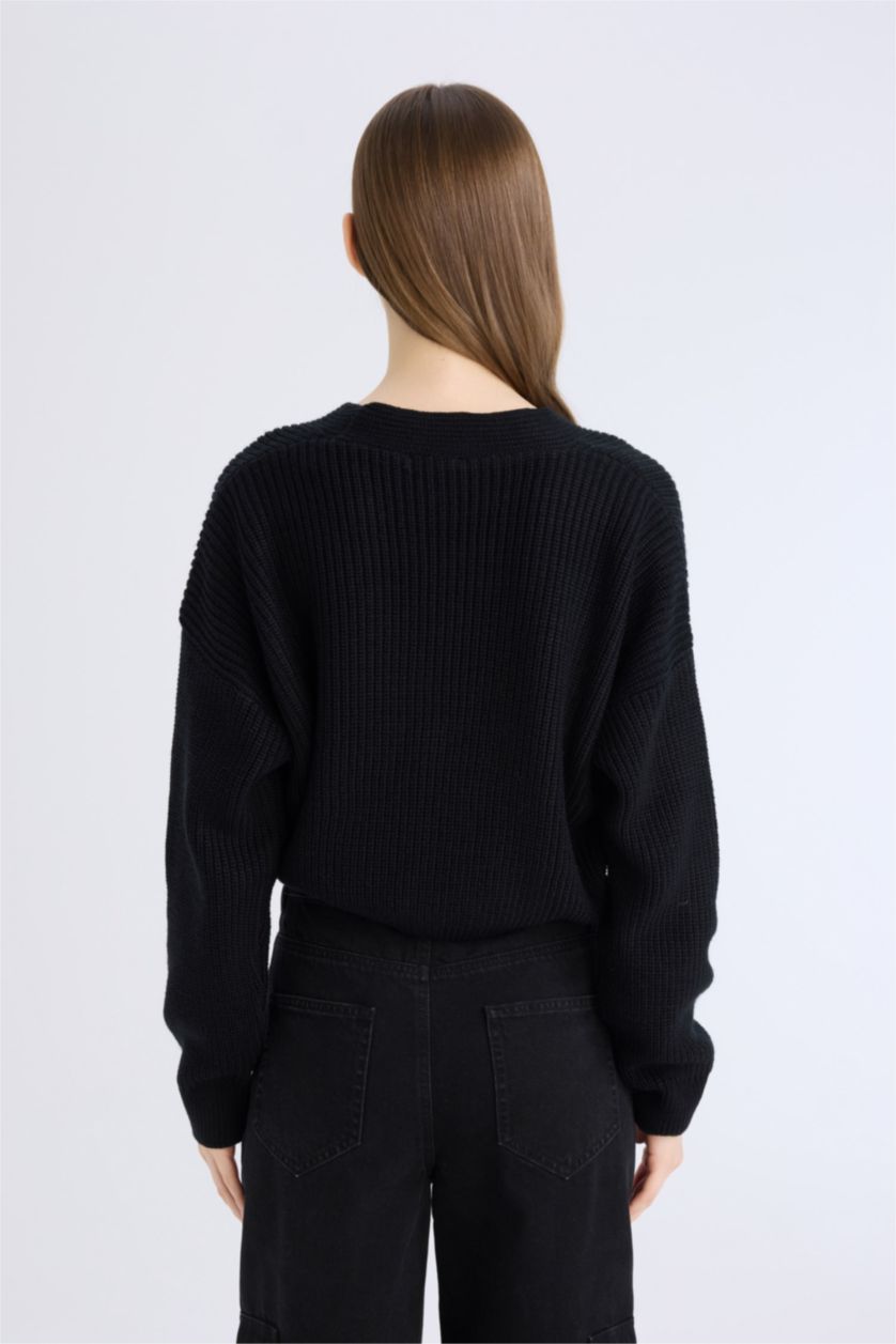 FEMME Noir Regular Fit Knitwear Cardigan