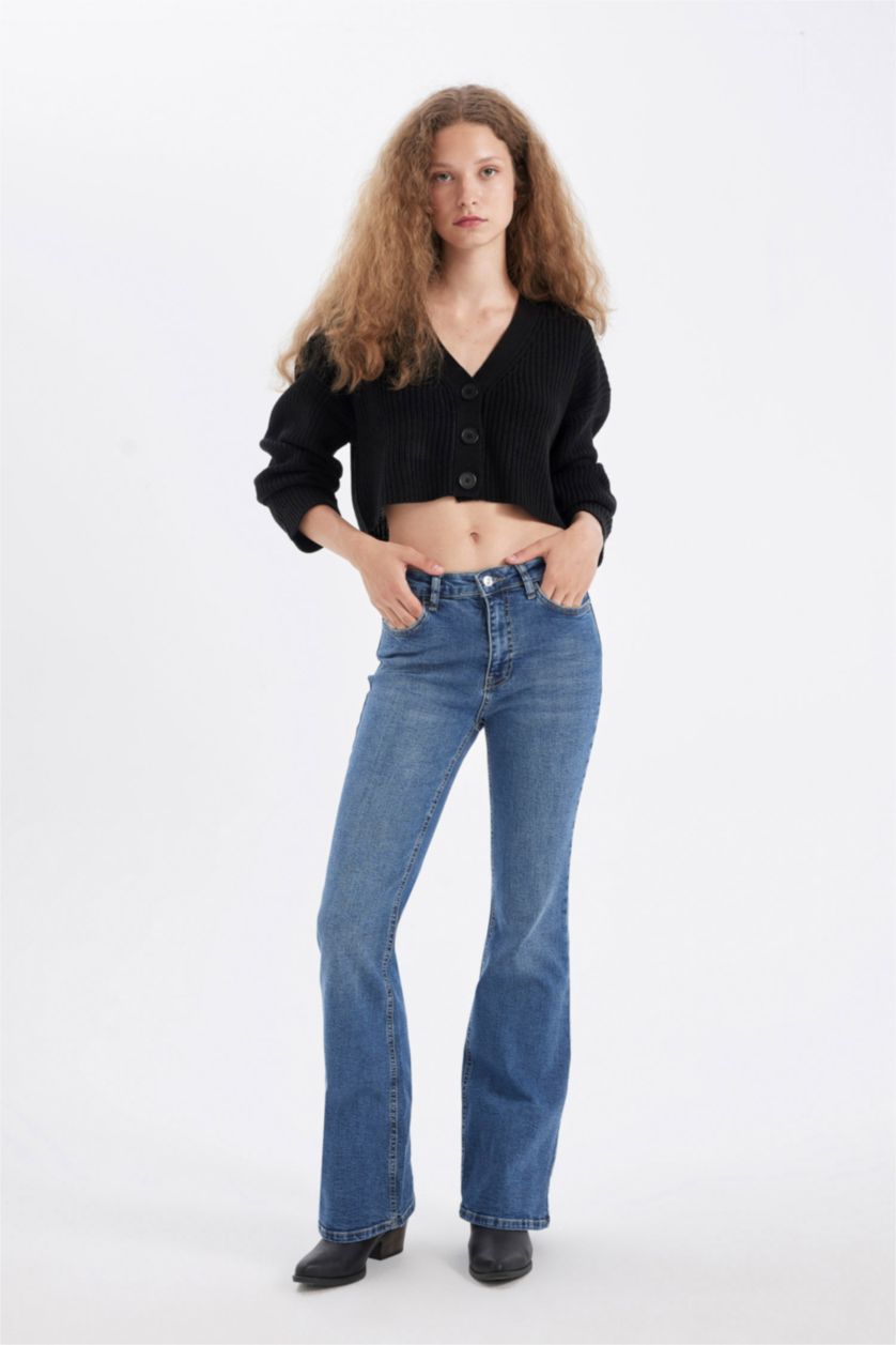 Kadın Siyah Regular Fit V Yaka Basic Düz Düğmeli Triko Hırka