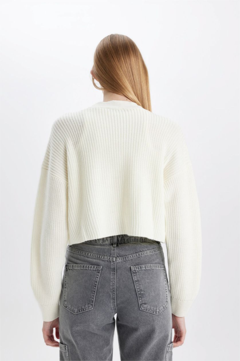 Kadın Ekru Regular Fit V Yaka Basic Düz Düğmeli Triko Hırka