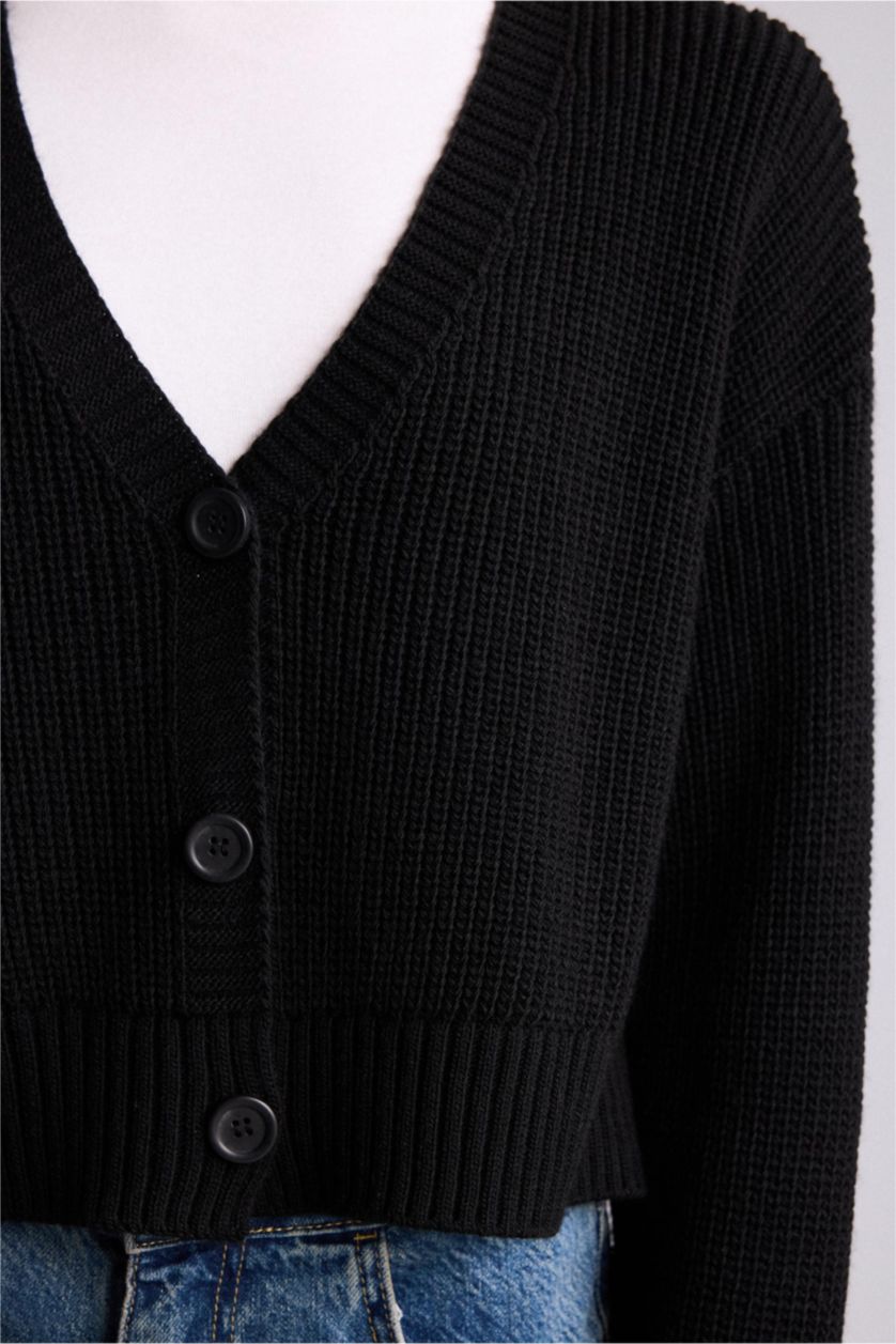 Woman Black Regular Fit Cardigan