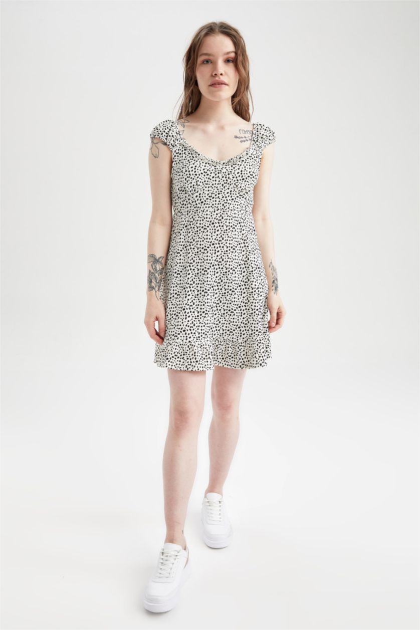 نساء أبيض فستان صوف بأكمام قصيرة قصير مطبوع بقصة A بياقة قلب Coool