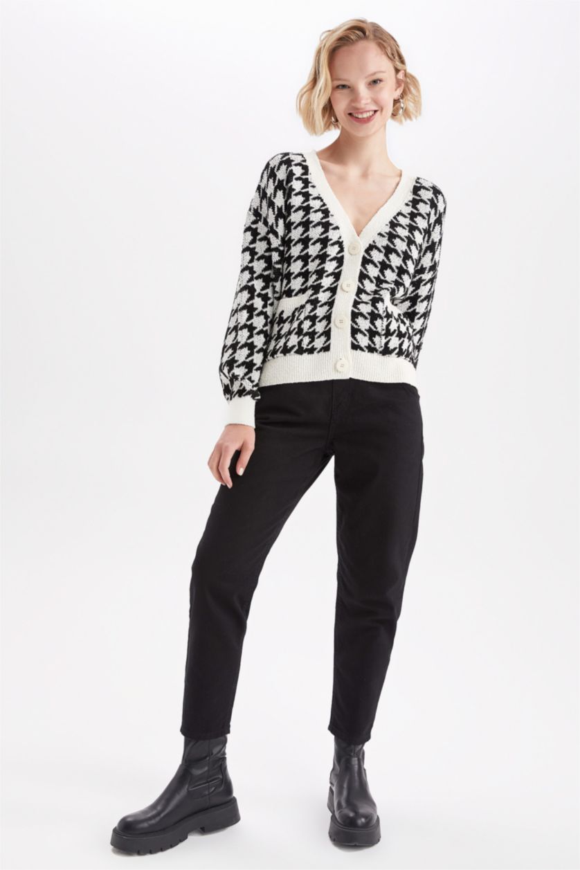 نساء أسود سويتر أوفر سايز بياقة V بجيب بأزرار