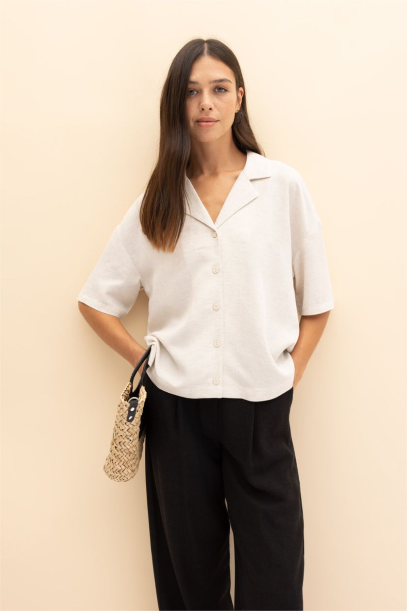 FEMME Écru Chemise en lin à manches courtes et col de veste
