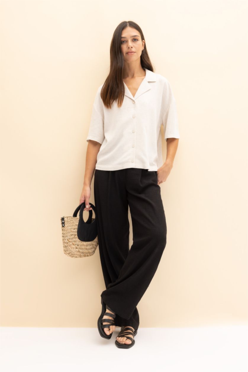 FEMME Écru Chemise en lin à manches courtes et col de veste