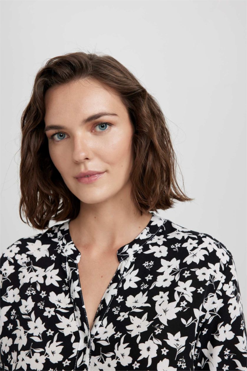 حريمي أسود قميص قصة عادية برقبة مستديرة