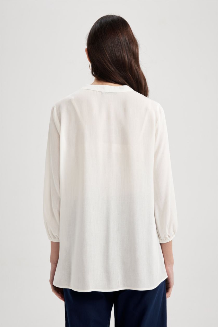 FEMME Blanc Chemisier traditionnel à manches longues en tissu froissé coupe classique