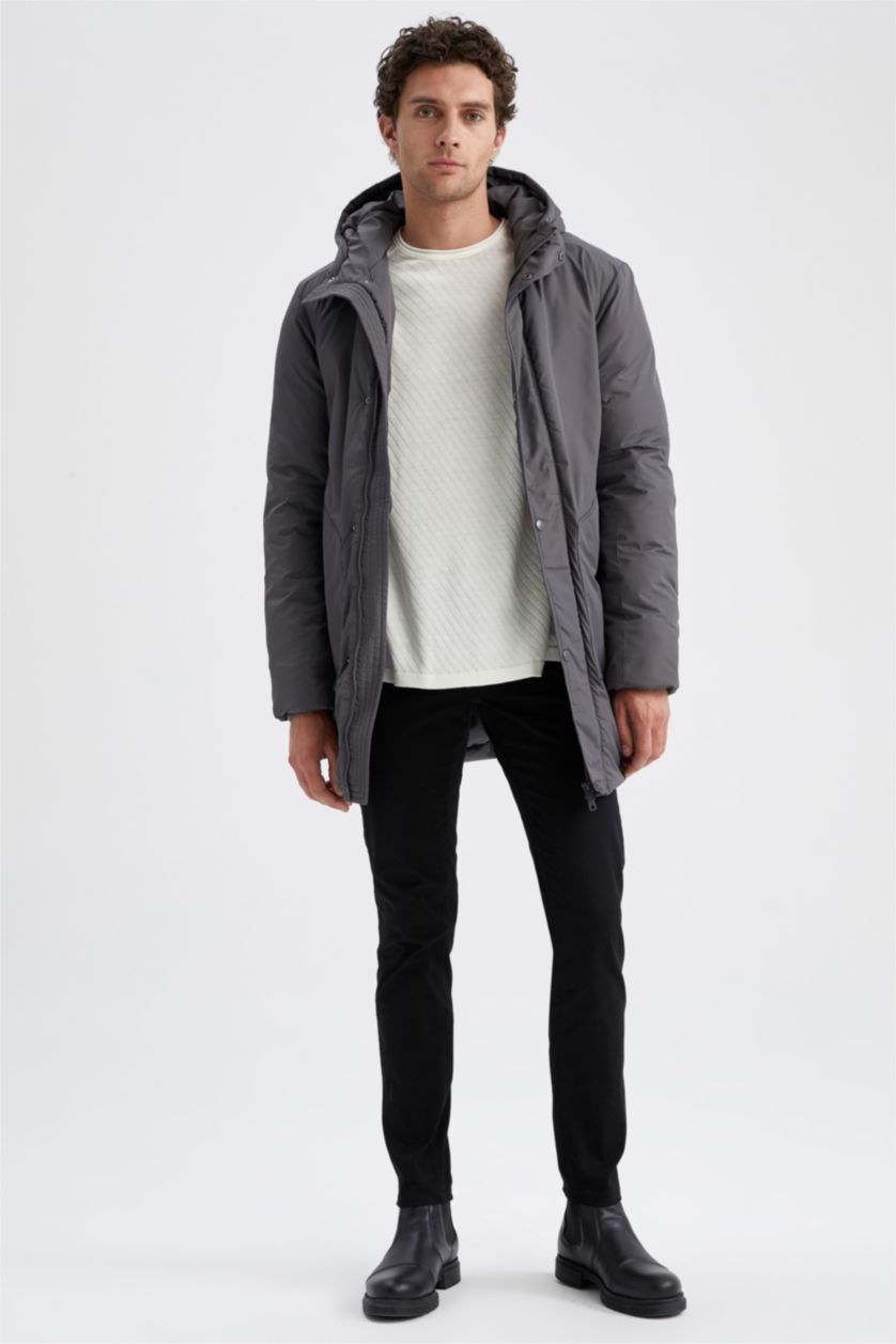 Erkek Antrasit Oversize Fit Kapüşonlu Rüzgar Geçirmez Warmtech Isı Yalıtımlı Su Geçirmez Kalın Mont