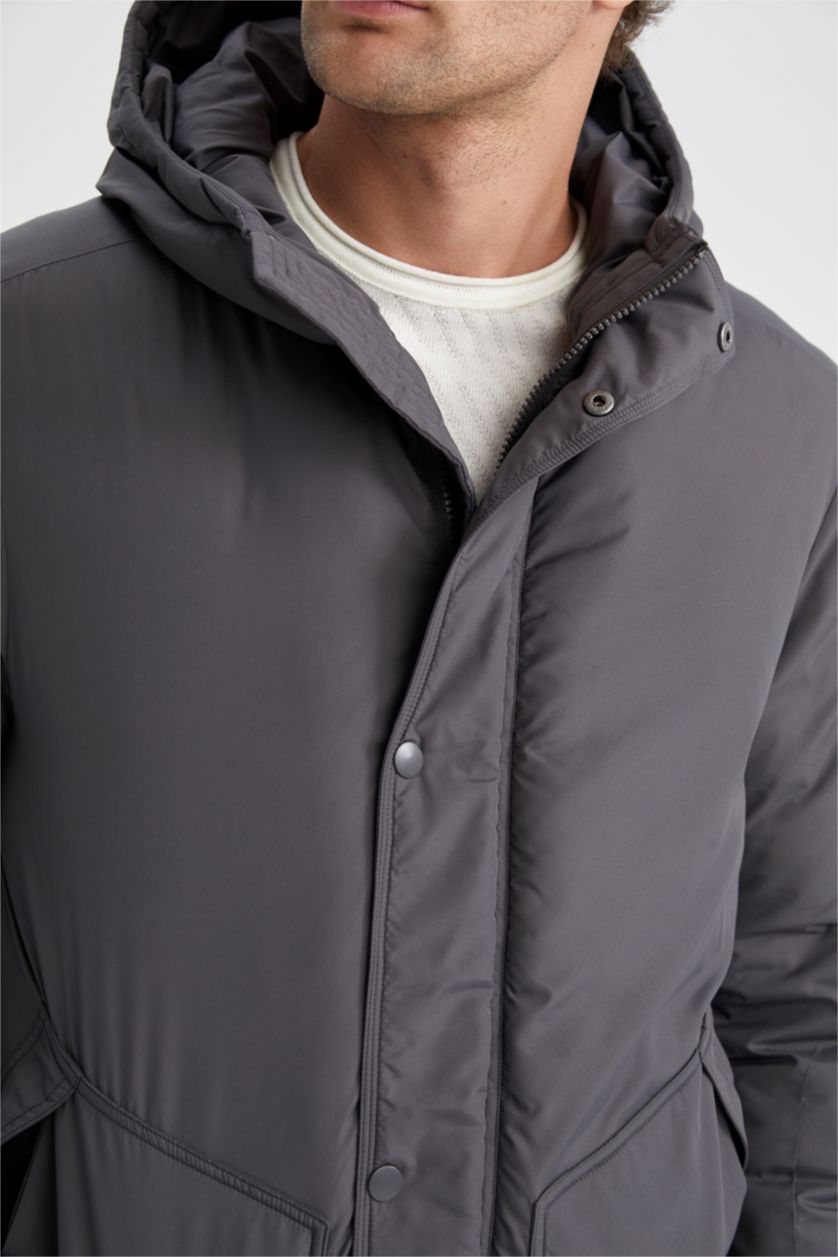 Erkek Antrasit Oversize Fit Kapüşonlu Rüzgar Geçirmez Warmtech Isı Yalıtımlı Su Geçirmez Kalın Mont