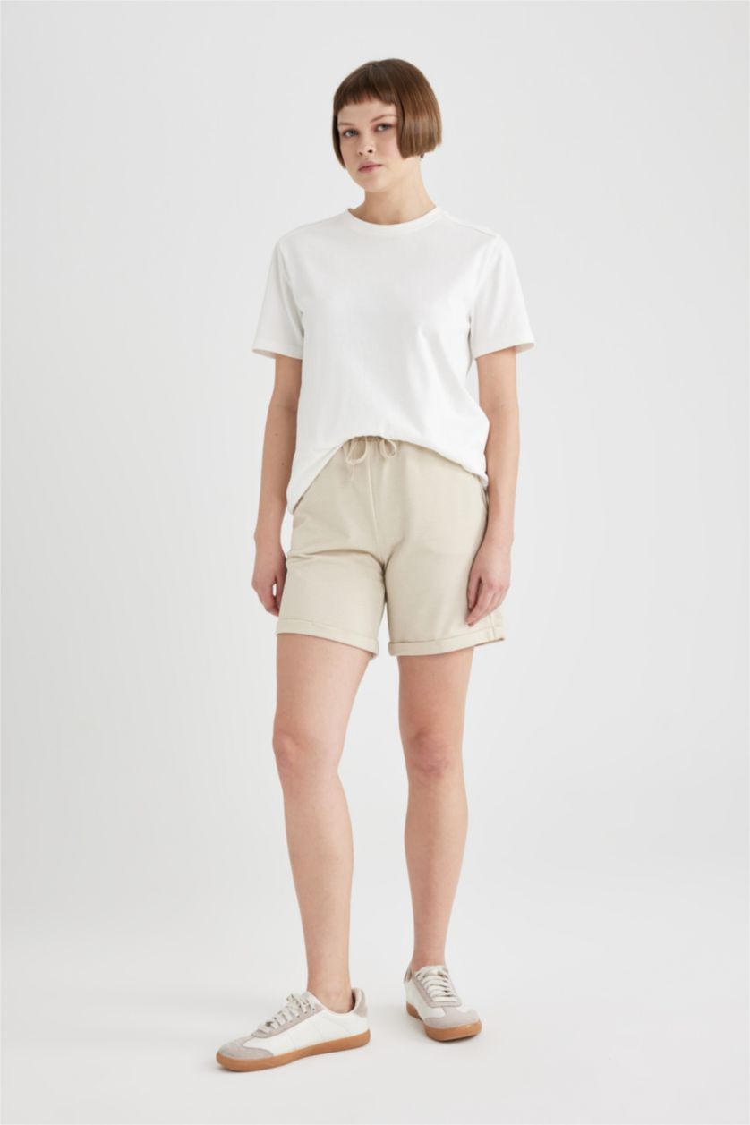 نساء اللون الحجري برمودا قصة عادية